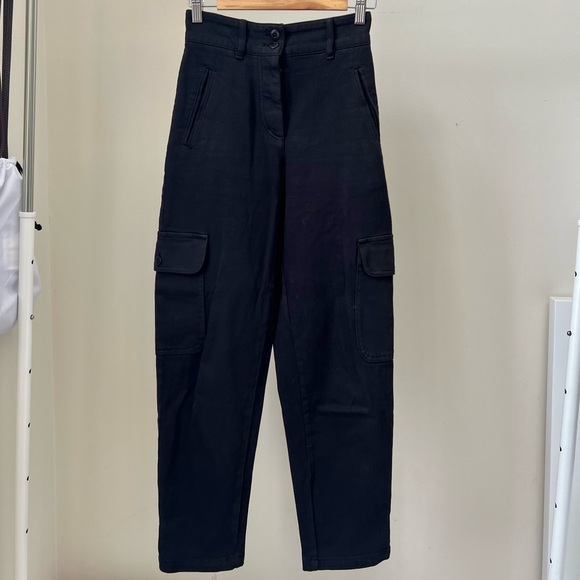 SOLD Aritzia Wilfred Free Modern Cargo Pant - Picture 1 of 5
